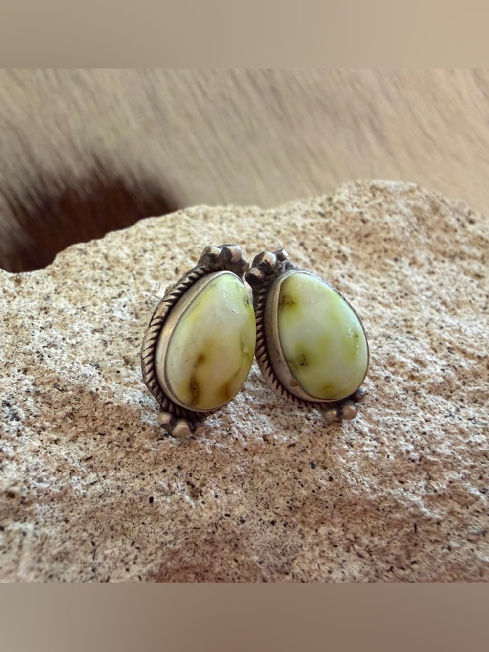❤️ Palomino Variscite Navajo Style Southwestern Brushed Matte 925 Stud Earrings